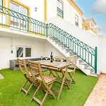 Baleal Happiness Surf House Ferrel (Leiria)