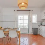 Baleal Happiness Surf House *