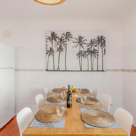 Baleal Happiness Surf House