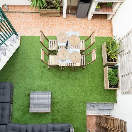 Baleal Happiness Surf House Феррел