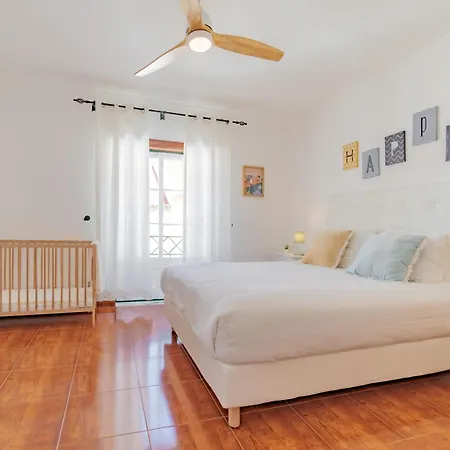 Happiness Surf House Baleal