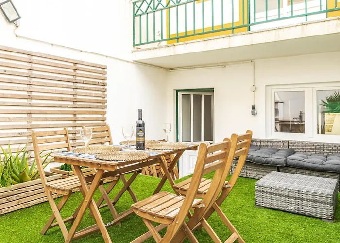 Baleal Happiness Surf House Ferrel (Leiria)