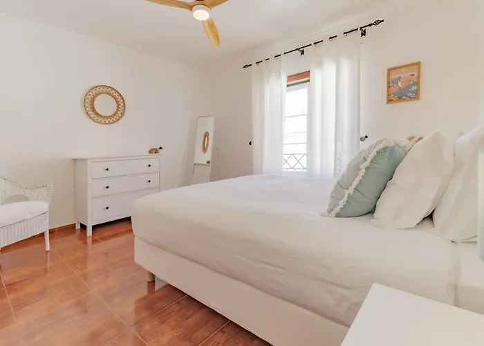 Baleal Happiness Surf House 페렐