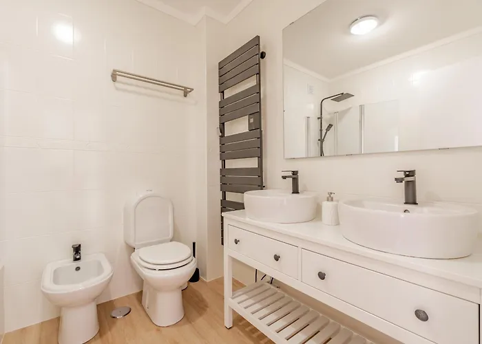 Baleal Happiness Surf House * 페렐