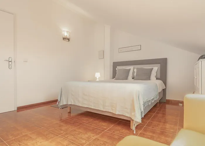 빌라 Baleal Happiness Surf House 페렐